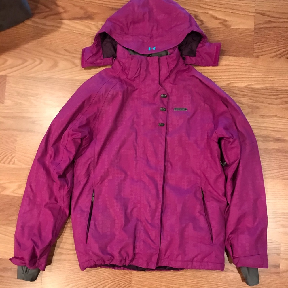 Under Armour sz M women’s ski/snowboard jacket